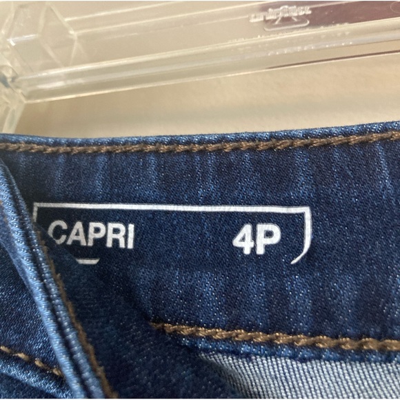 Sonoma Medium Wash Capri Jeans 4P - Picture 6 of 6